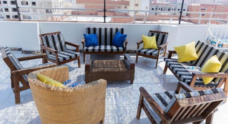 Apartment with terrace — photo 5