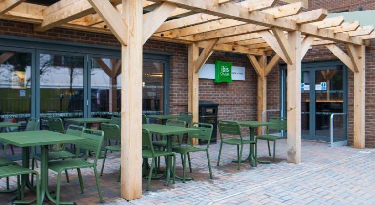 Ibis Styles London Gatwick Airport — photo 5