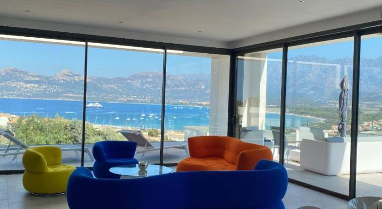 Villa with patio, BBQ & sauna in Calvi