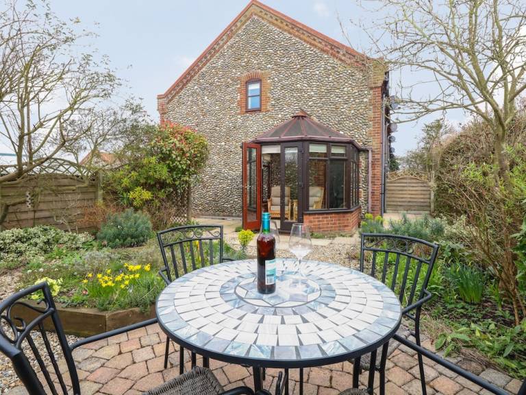Cottage Salthouse
