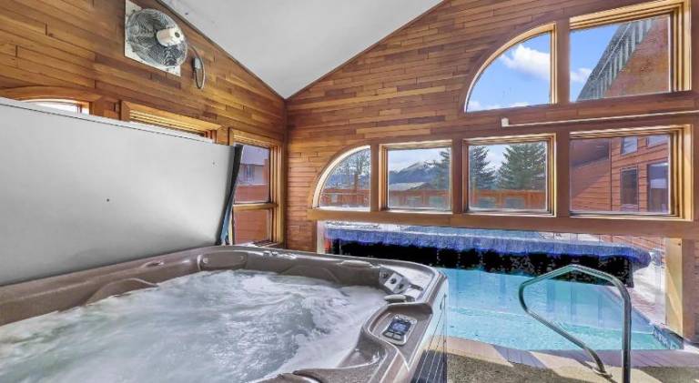 Apartment with jacuzzi & pool | Perfect for remote work | Pets allowed — photo 5