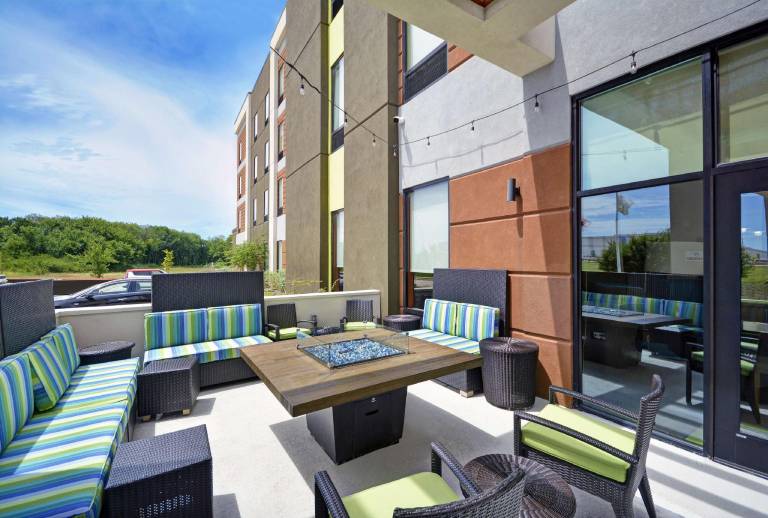 Home2 Suites by Hilton Dallas DeSoto — photo 5