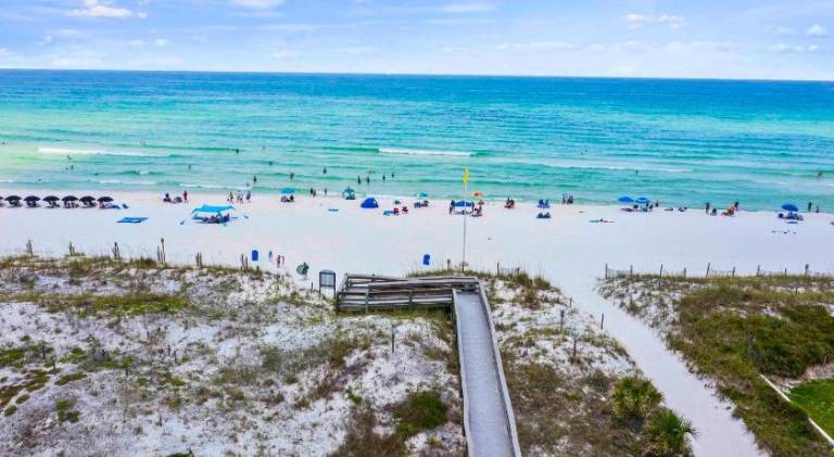 Rental apartment | Beach nearby | Perfect for remote work | Dogs allowed in Fort Walton Beach, FL