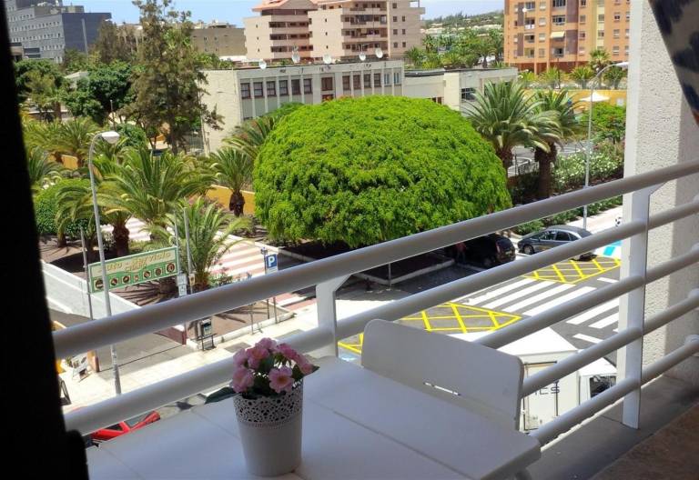 Holiday apartment with terrace, garden & private pool | Mountain view — photo 3
