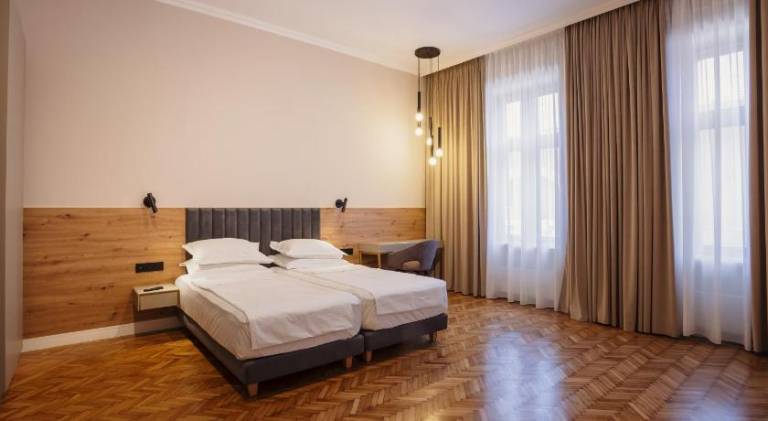 Wonderful serviced apartment with garden | Close to Cluj-Napoca Tailors' Bastion | Pets are welcome — photo 2