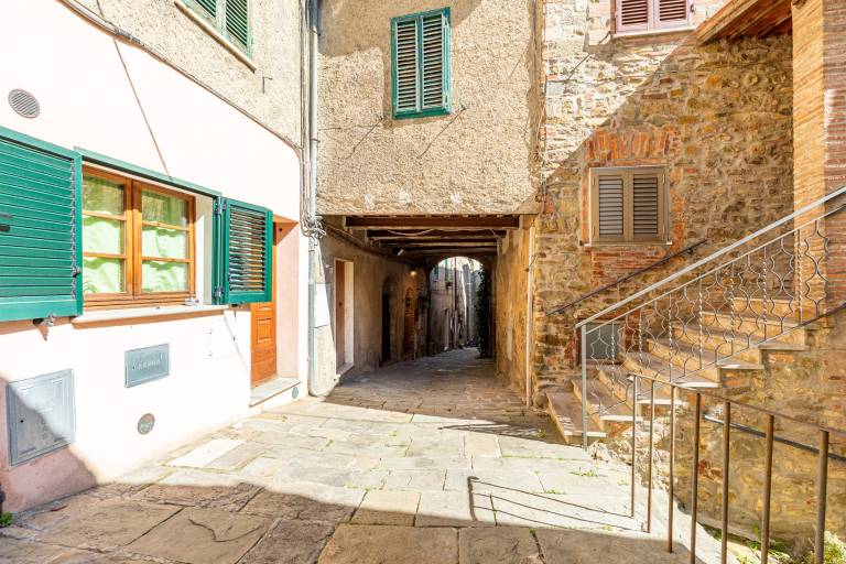 Holiday Home 'Beb Pulcino Nero Scrofiano' with Wi-Fi in Sinalunga