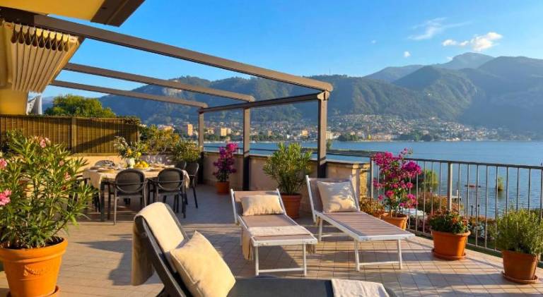 Lakefront Penthouse Terrace - Sunset & Panorama in Paratico