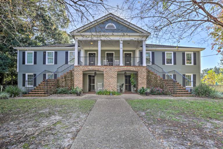 Walk to Broad St: Central Thomasville Condo — photo 2