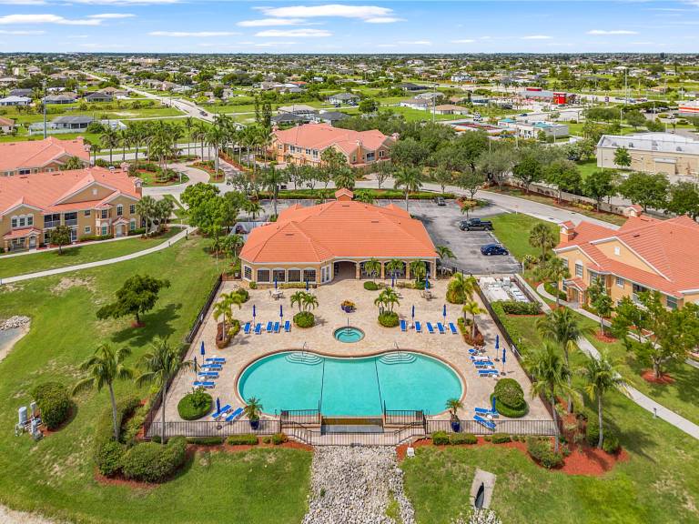 Family-friendly condo with heated pool & grill | Dogs allowed in Cape Coral, FL