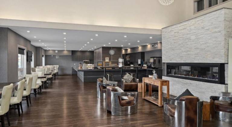 Home Inn & Suites Saskatoon South — photo 2