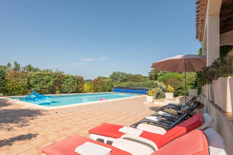 Family-friendly pleasant villa with terrace, yard & grill | Dogs allowed — photo 2