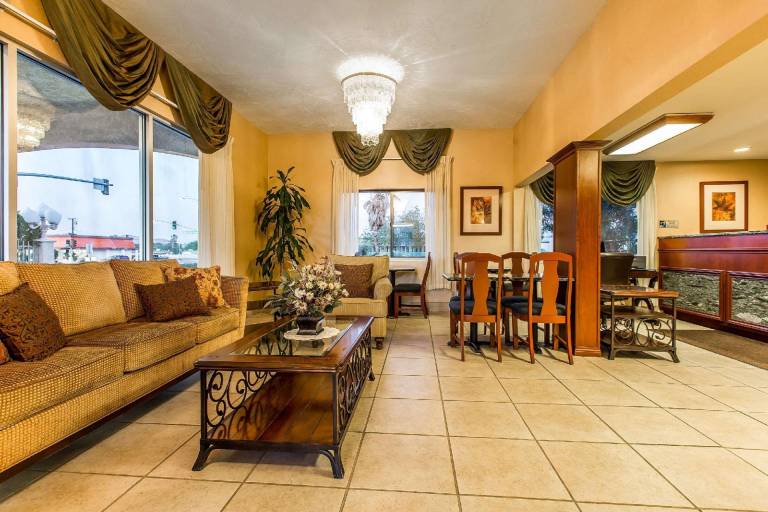 Quality Inn Near China Lake Naval Station — photo 4