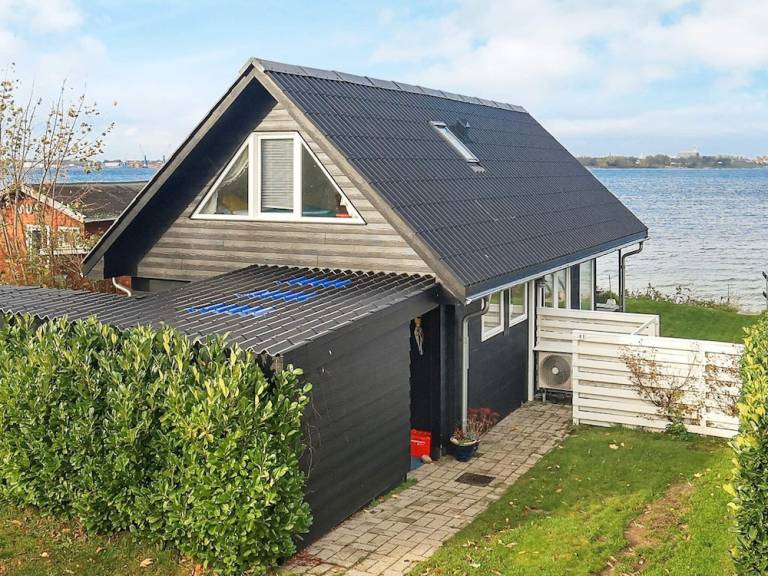 Ferienhaus Strib