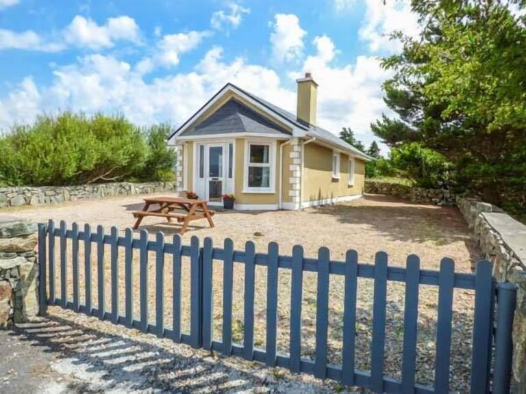 Cottage Clifden
