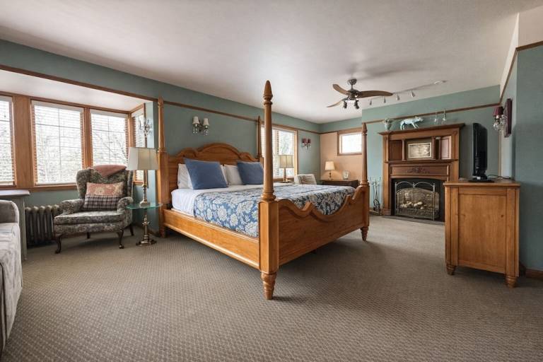 Bed & Breakfast  Capitol Hill