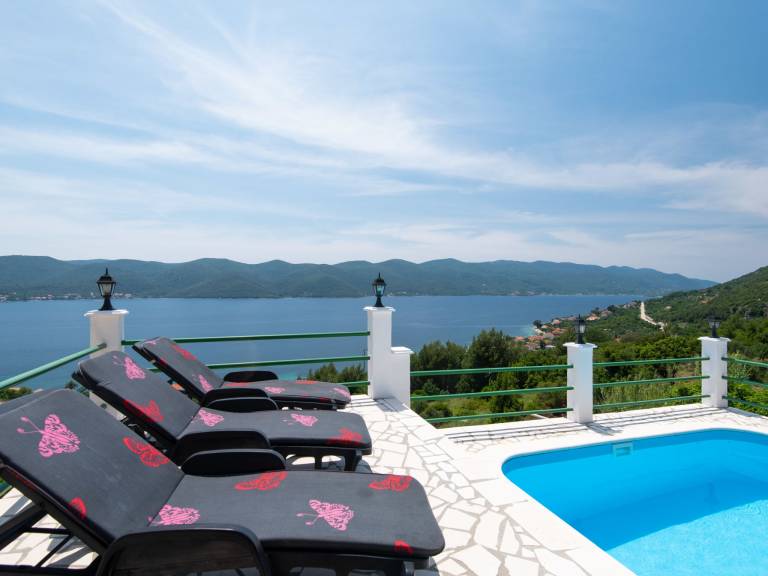Fully equipped wonderful house with private pool, patio & barbecue | Sea view | Pet-friendly — photo 3