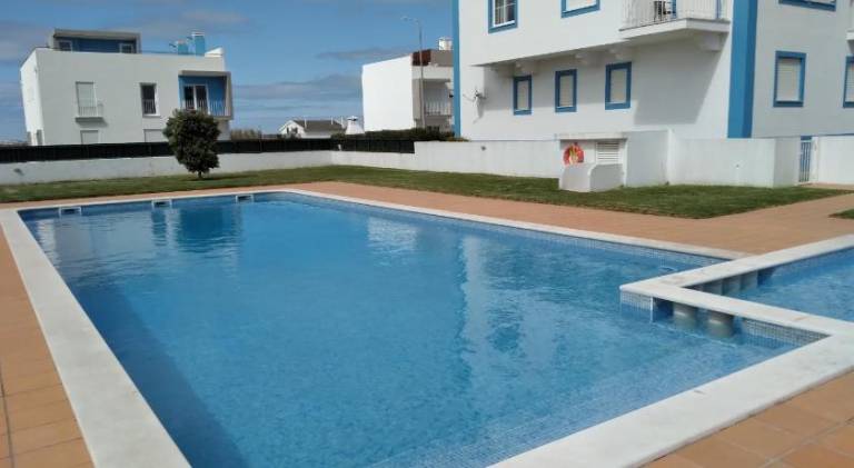 Apartment with private pool, terrace & yard — photo 5