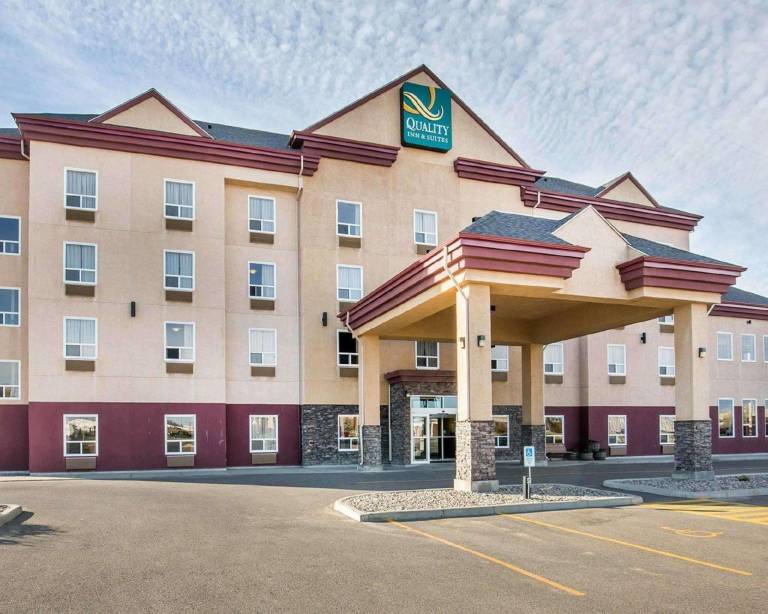 Quality Inn & Suites in Lethbridge, AB