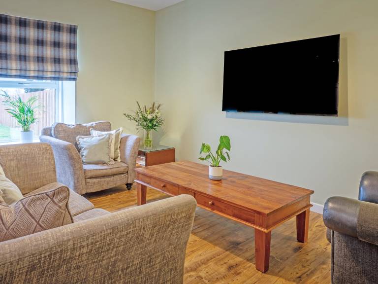Children-friendly cottage with garden & hot tub | River view | Pets allowed — photo 4