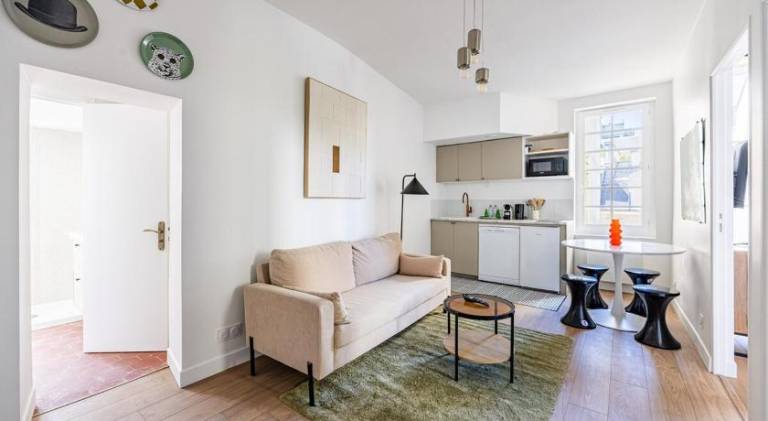 Rental apartment with 2 rooms for 4 persons — photo 2