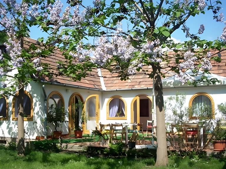 Babi Guesthouse in Balatonfured