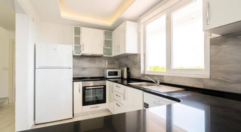 Villa with terrace, pool & BBQ — photo 4