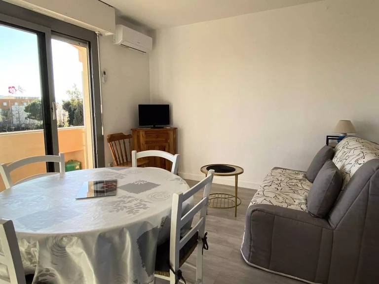 Rental apartment with 1 room for 4 persons — photo 3