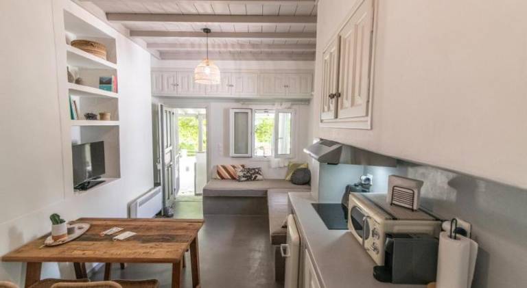 Vacation home with terrace | Pet-friendly in Tinos