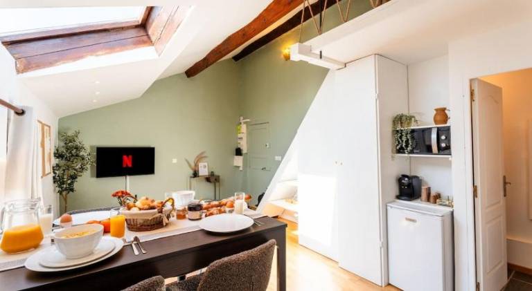 Beautiful apartment | Pets are welcome in Arles