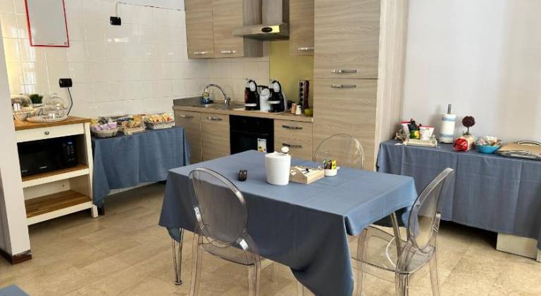 Holiday apartment with patio — photo 4
