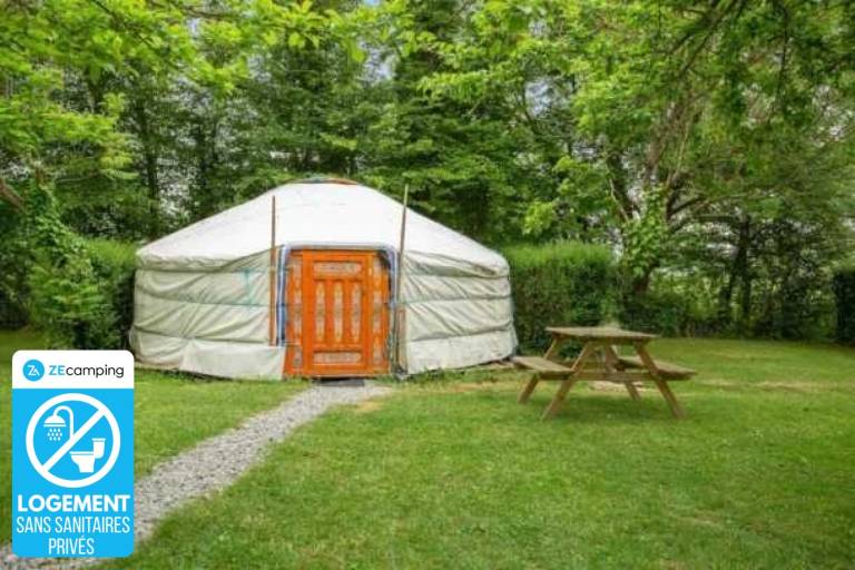 Tent with grill | Dogs allowed — photo 2