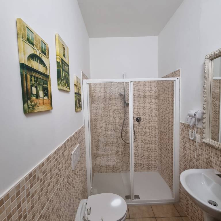 Room 'L'angolo Azzurro' with Wi-Fi and Air Conditioning — photo 4