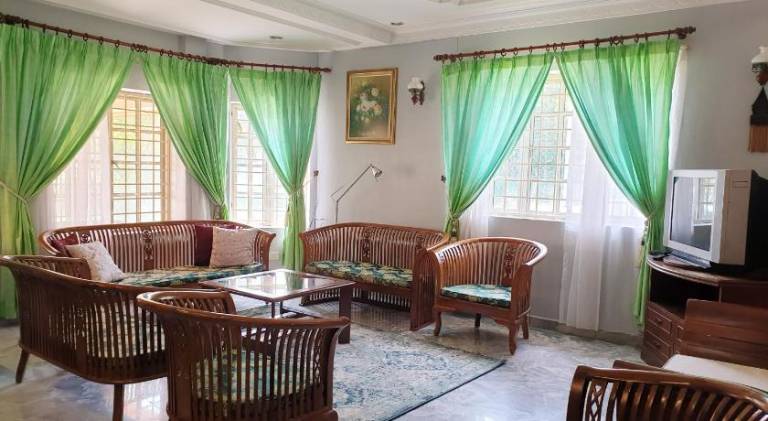 251 m&sup2; Ferienhaus