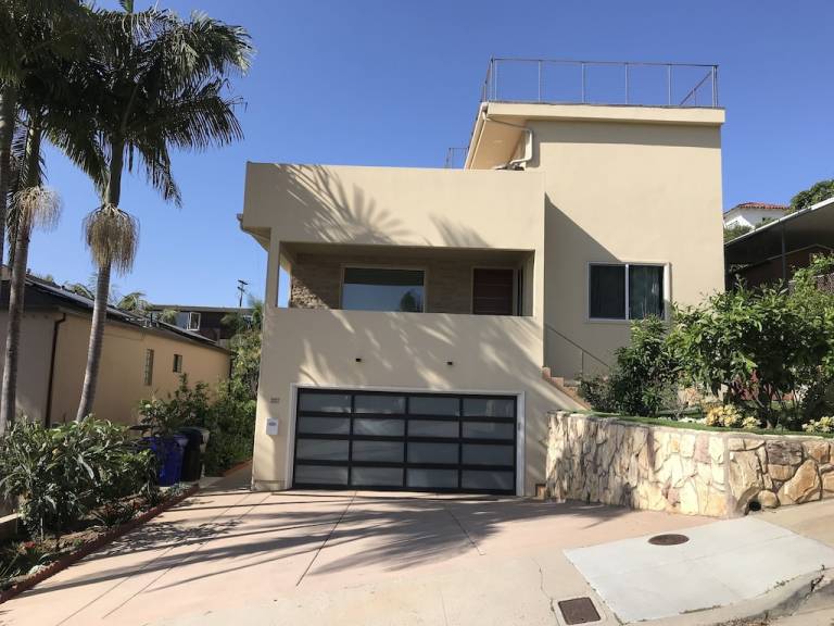Pension Roseville - Fleet Ridge
