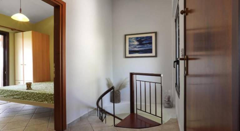 Villa with terrace, BBQ & garden — photo 4
