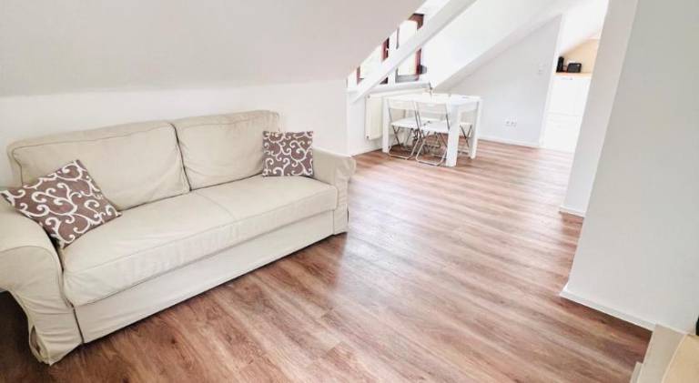 Rental apartment | Near Porsche Museum | Pets allowed in Stuttgart