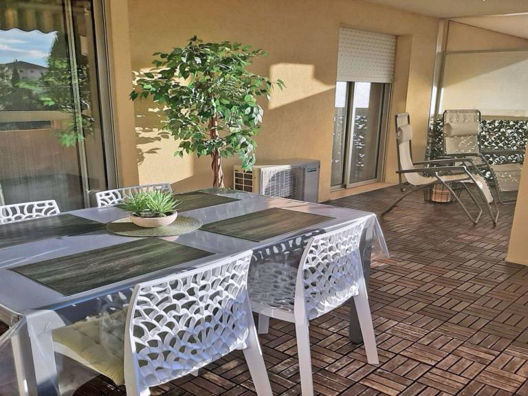 Fully equipped rental apartment with terrace | Pets allowed — photo 3