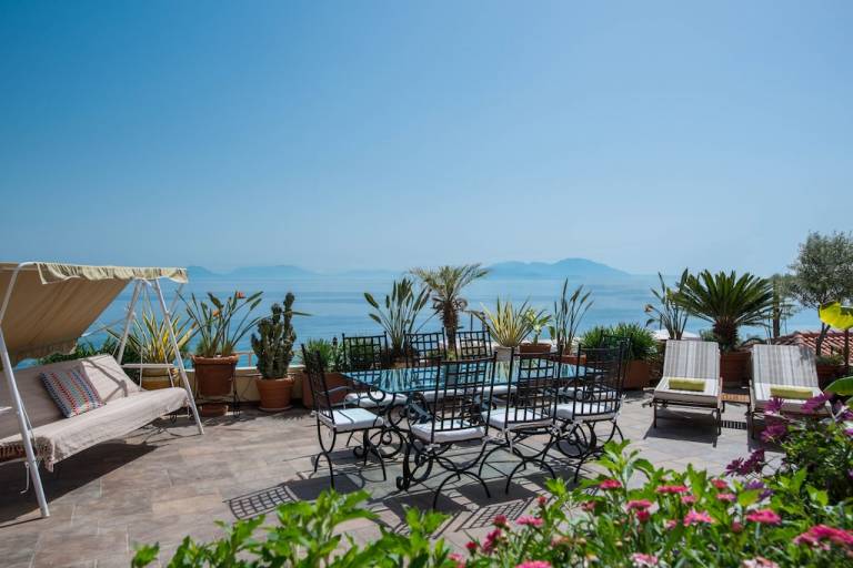 Απαρχοτέλ Sykia