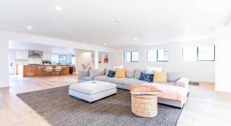 House with pool | Good for workation | Pets are welcome in Bellevue, WA