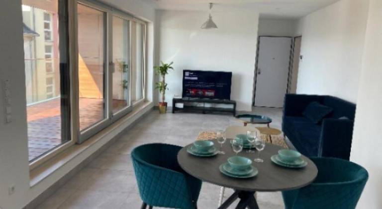 Rental apartment with terrace — photo 3