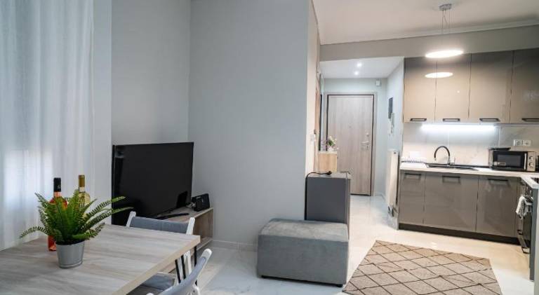 Rental apartment with terrace | Near Church of the Holy Apostles | Good for workation | Pets are welcome — photo 3