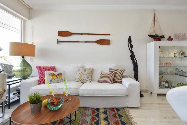 Rental apartment with patio — photo 4