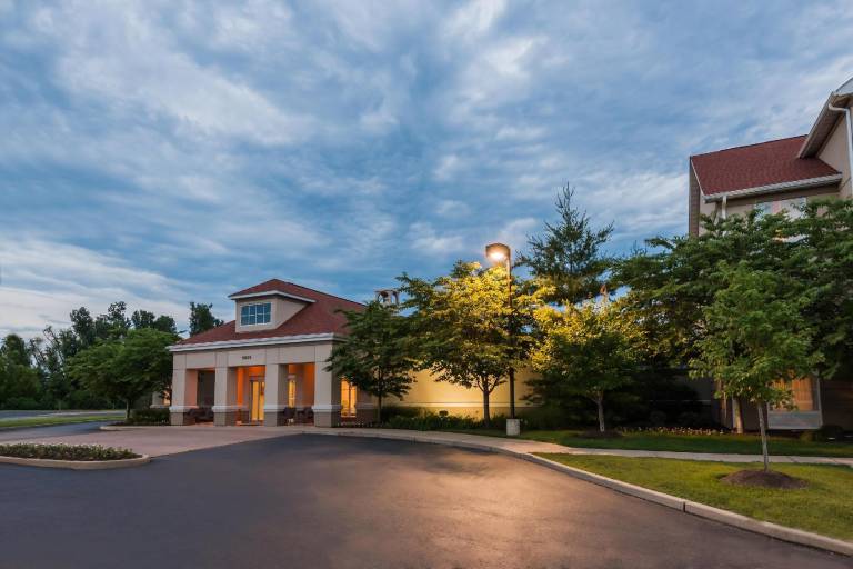 Larkspur Landing Extended Stay Suites St. Louis Riverport- Airport West in Earth City, MO