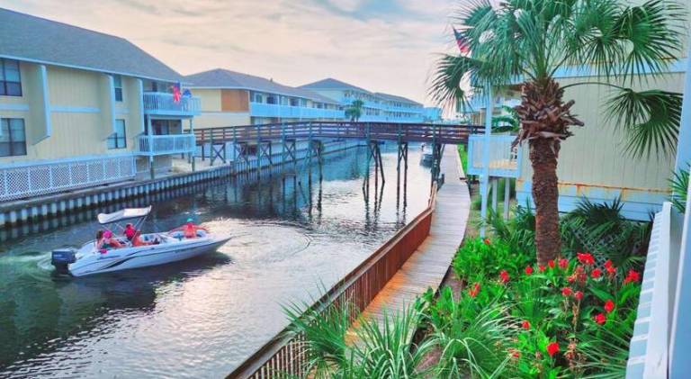 Boathouse Condo, Downtown Destin Harbor, Private Beach Access, Waterfront, on Golf course, Water Tax — photo 3