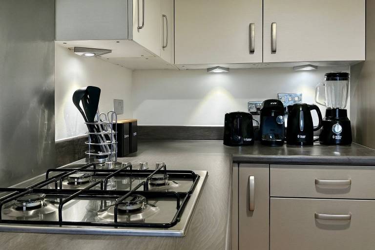 Apartment Milton Keynes