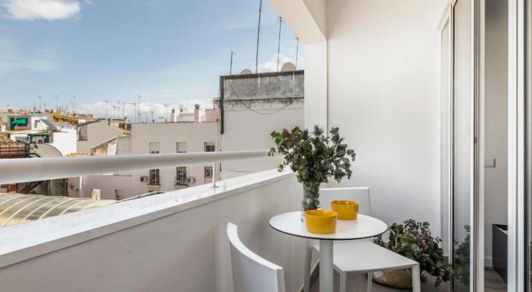 Pop Art, Apartamento de Diseno en Arenal 303 con terraza — photo 4