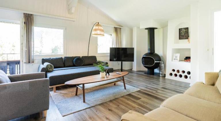 Unique Penthouse with Gallery and Mountain View — photo 2
