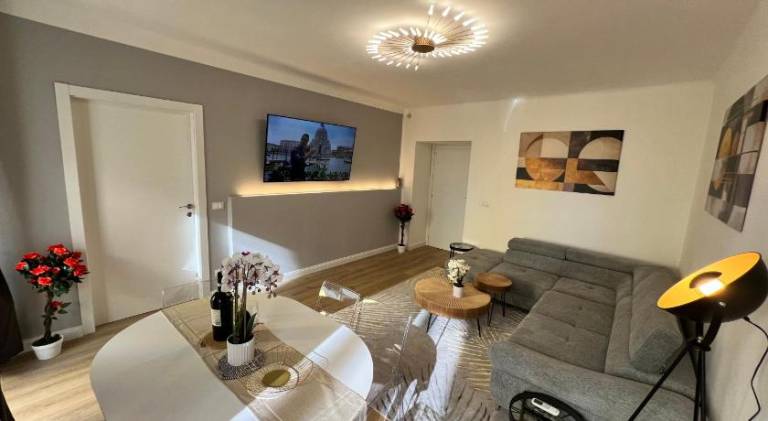 Rental apartment with patio in Trieste
