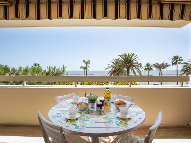 Rental apartment with garden & patio | Sea view — photo 5