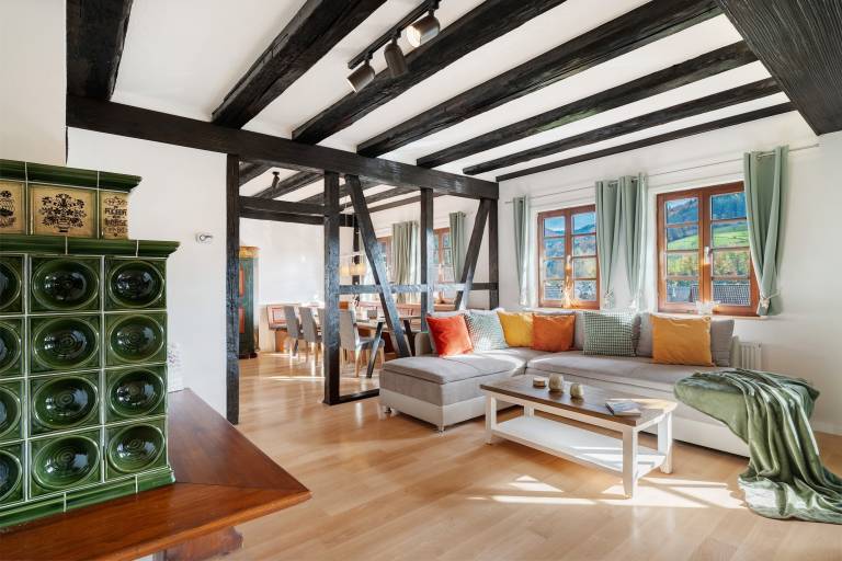 Apartment 'Höflelounge' with Tiled Stove, Balcony, and Wi-Fi in Oppenau